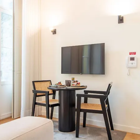 Apartman Mouzinho Da Silveira 215 By Lovelystay Porto
