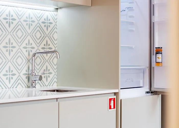 Apartment Mouzinho Da Silveira 215 By Lovelystay