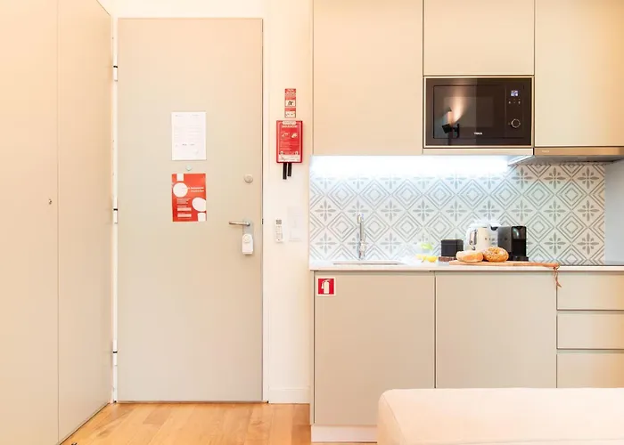 Mouzinho Da Silveira 215 By Lovelystay *