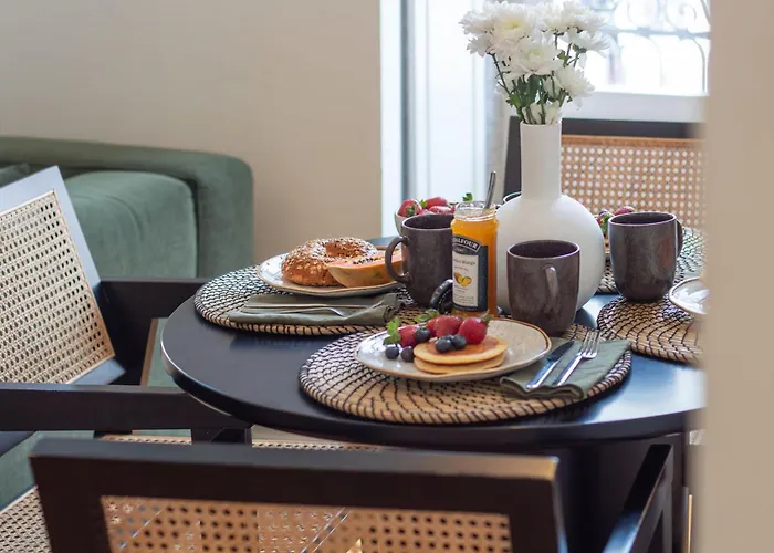 Mouzinho Da Silveira 215 By Lovelystay * Porto