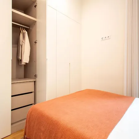 Mouzinho Da Silveira 215 By Lovelystay Διαμέρισμα