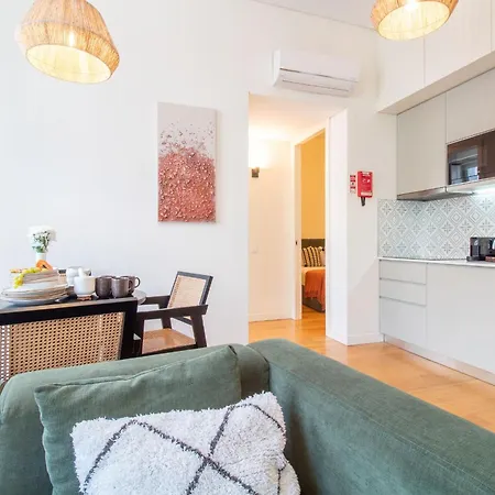 Mouzinho Da Silveira 215 By Lovelystay Διαμέρισμα