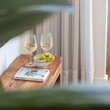 Mouzinho Da Silveira 215 By Lovelystay Διαμέρισμα Πόρτο