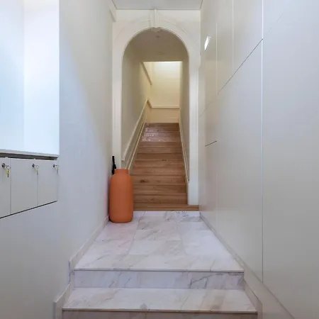 Mouzinho Da Silveira 215 By Lovelystay Διαμέρισμα *