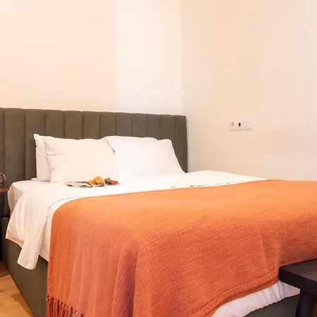 Διαμέρισμα Mouzinho Da Silveira 215 By Lovelystay