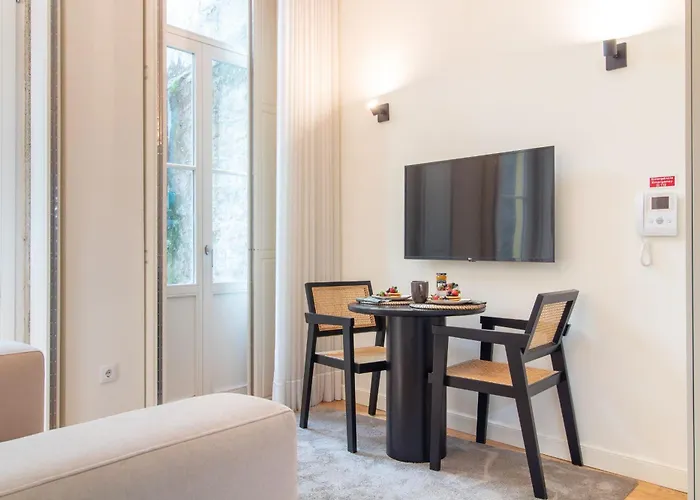 Mouzinho Da Silveira 215 By Lovelystay Apartmán *