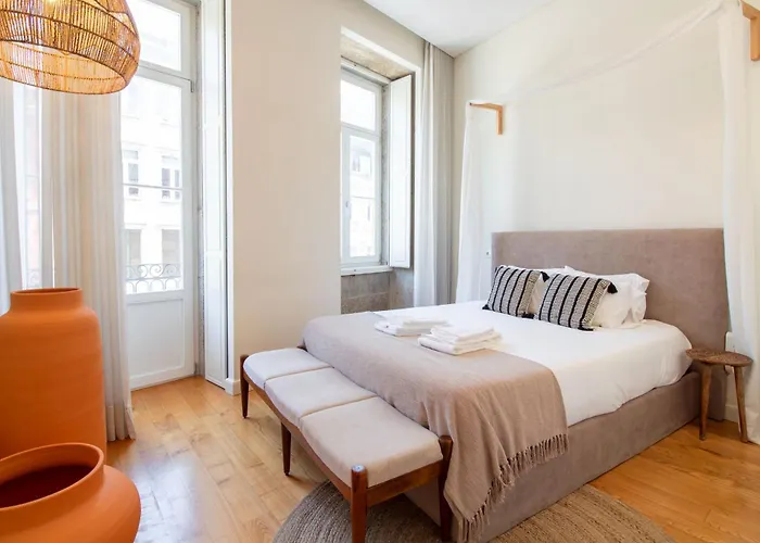 Mouzinho Da Silveira 215 By Lovelystay *