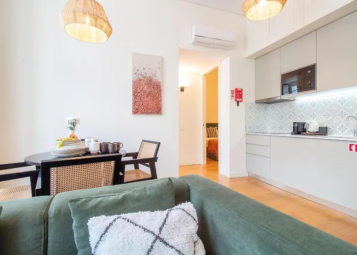 Mouzinho Da Silveira 215 By Lovelystay Apartmán