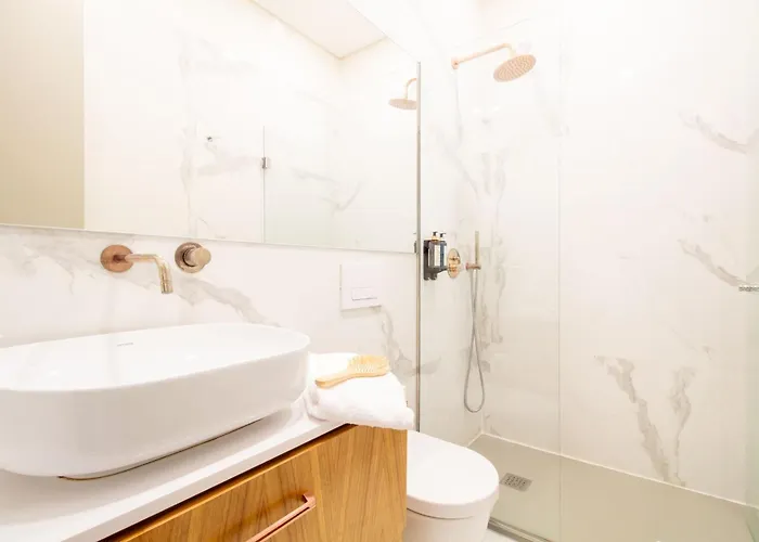 Mouzinho Da Silveira 215 By Lovelystay بورتو