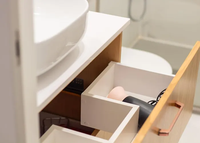 Mouzinho Da Silveira 215 By Lovelystay شقة بورتو