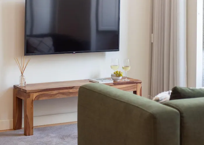 Mouzinho Da Silveira 215 By Lovelystay Apartmán Porto