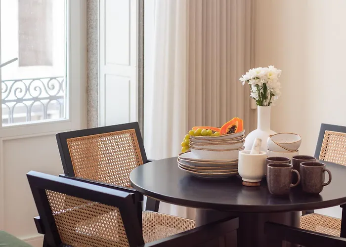 Mouzinho Da Silveira 215 By Lovelystay Porto