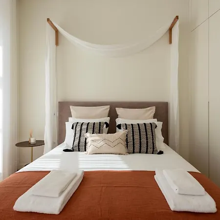 Mouzinho Da Silveira 215 By Lovelystay Apartment