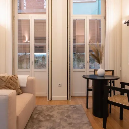 Apartment Mouzinho Da Silveira 215 By Lovelystay