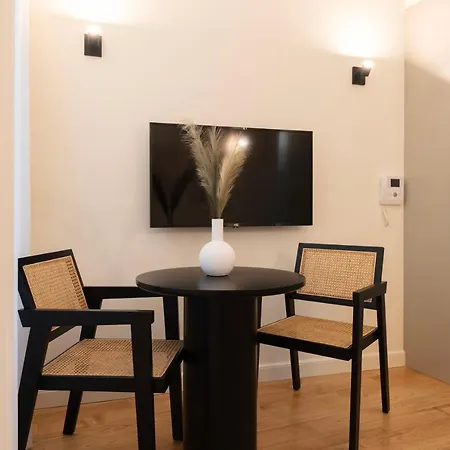 Apartment Mouzinho Da Silveira 215 By Lovelystay