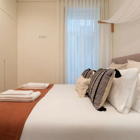 Mouzinho Da Silveira 215 By Lovelystay Apartment
