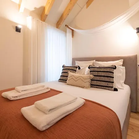 Mouzinho Da Silveira 215 By Lovelystay Apartment