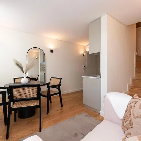 Apartment Mouzinho Da Silveira 215 By Lovelystay Porto
