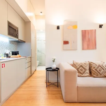 아파트 Mouzinho Da Silveira 215 By Lovelystay