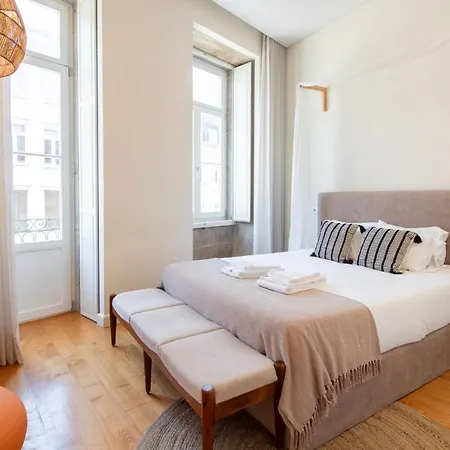 Mouzinho Da Silveira 215 By Lovelystay *