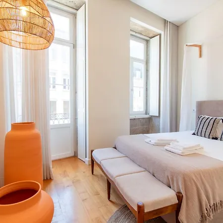 아파트 Mouzinho Da Silveira 215 By Lovelystay