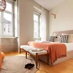 Apartament Mouzinho Da Silveira 215 By Lovelystay Porto