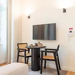 Apartament Mouzinho Da Silveira 215 By Lovelystay Porto