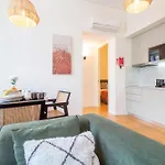 Mouzinho Da Silveira 215 By Lovelystay Apartament