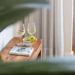 Mouzinho Da Silveira 215 By Lovelystay Apartament Porto