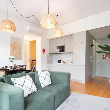 Apartment Mouzinho Da Silveira 215 By Lovelystay *