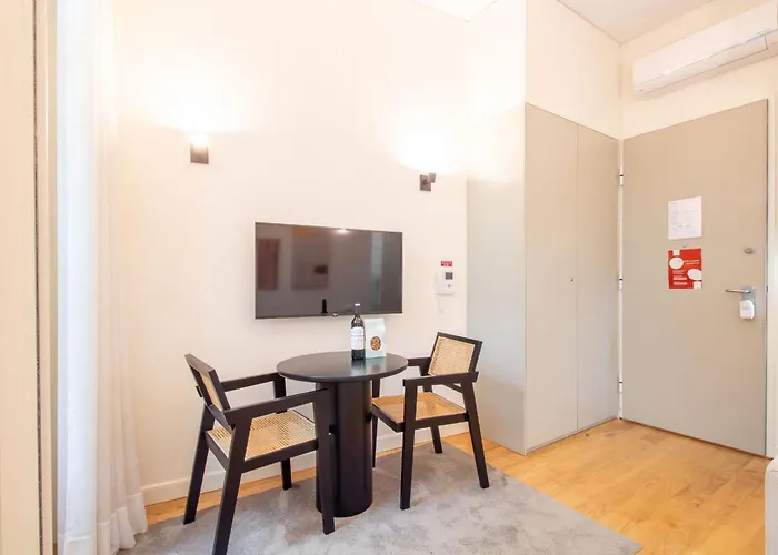 Mouzinho Da Silveira 215 By Lovelystay Porto