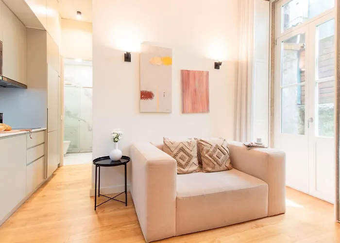 Mouzinho Da Silveira 215 By Lovelystay Porto