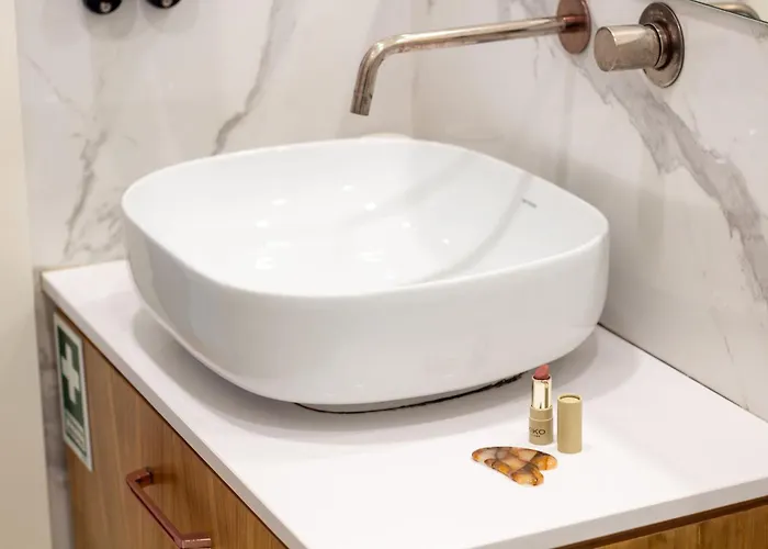 Mouzinho Da Silveira 215 By Lovelystay * Porto